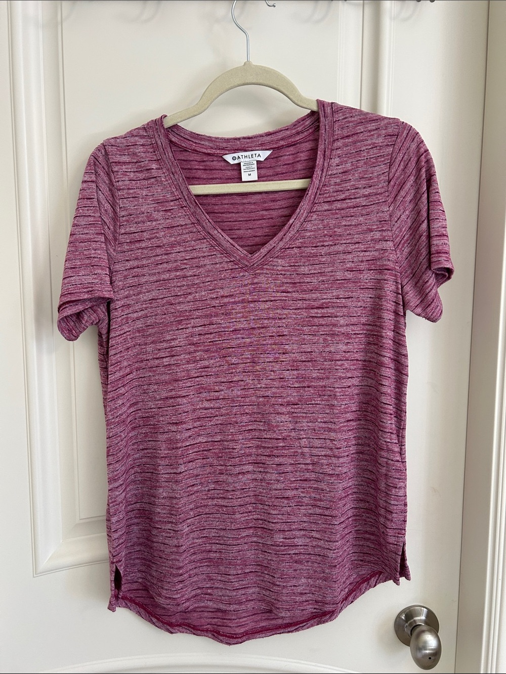 Women’s Athleta tshirt